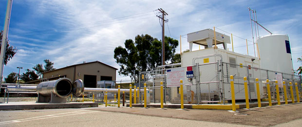 The two main components of Lawrence Livermore’s Cryogenic Hydrogen Test Facility are (left) the stainless steel containment unit used to test prototype hydrogen storage vessels and (right) the liquid-hydrogen pump built by Munich-based Linde Corporation.  